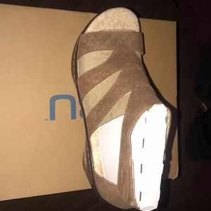 JBU memory foam sandals
